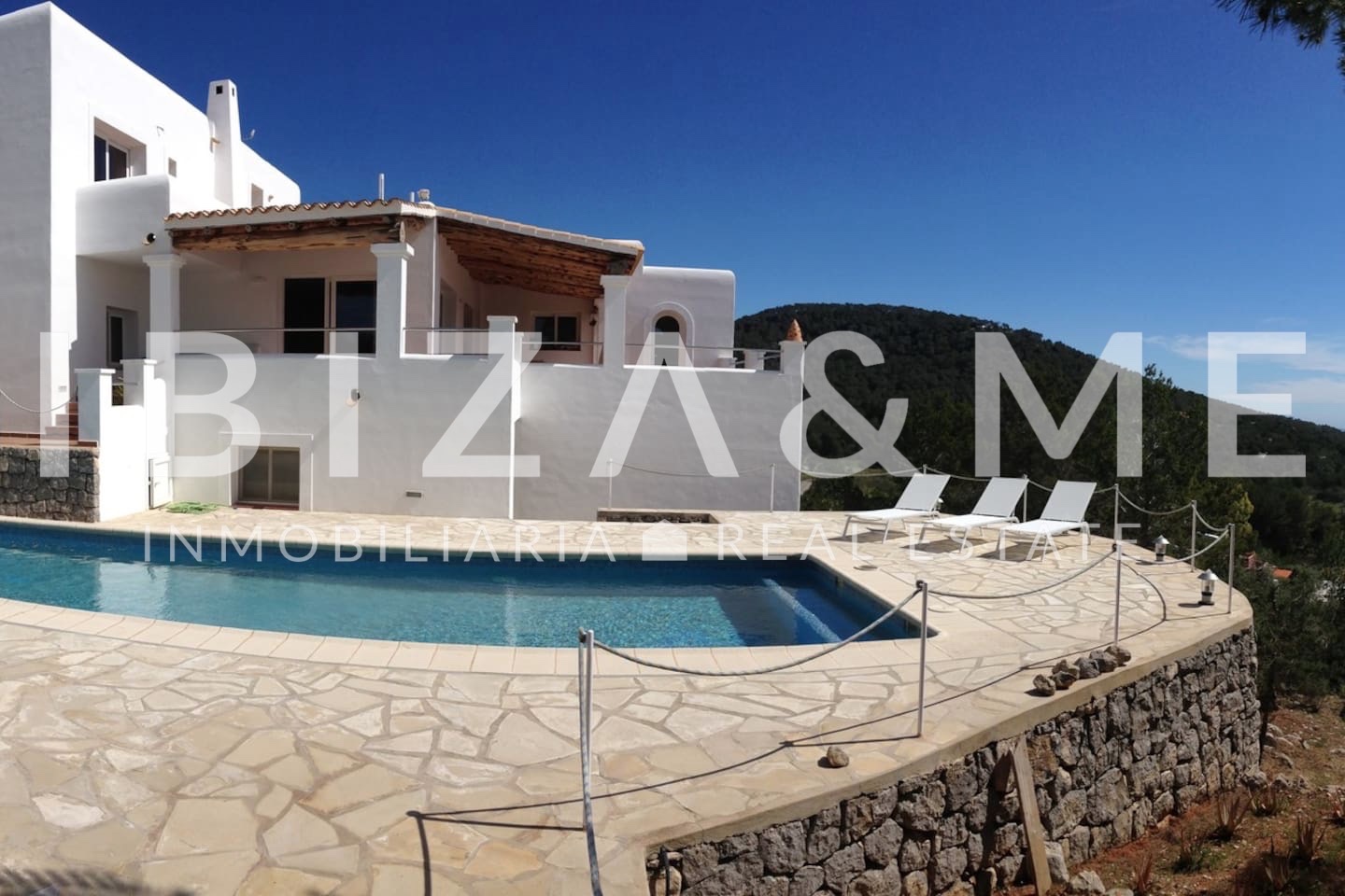 agua_1e1e8180_original