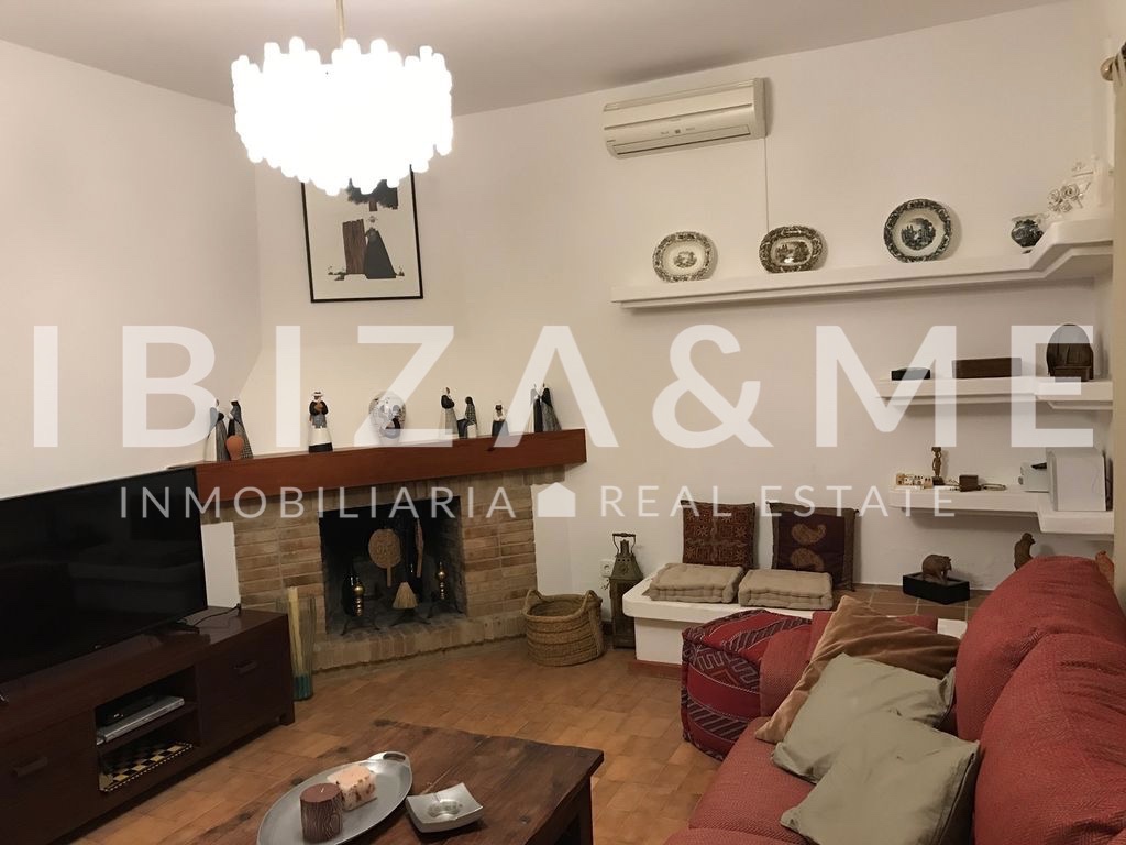 agua_f0d6f14d-11a3-45db-b319-e2904470d46b.c10